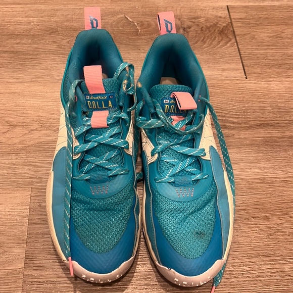 adidas Other - Adidas mens baskeball shoes size 11.5 Donovan mitchell